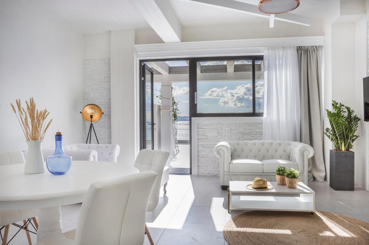Suites Minetos Vlachata Ngoại thất bức ảnh